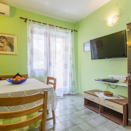 Apartamento Asja *