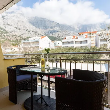 Apartment Asja Baska Voda